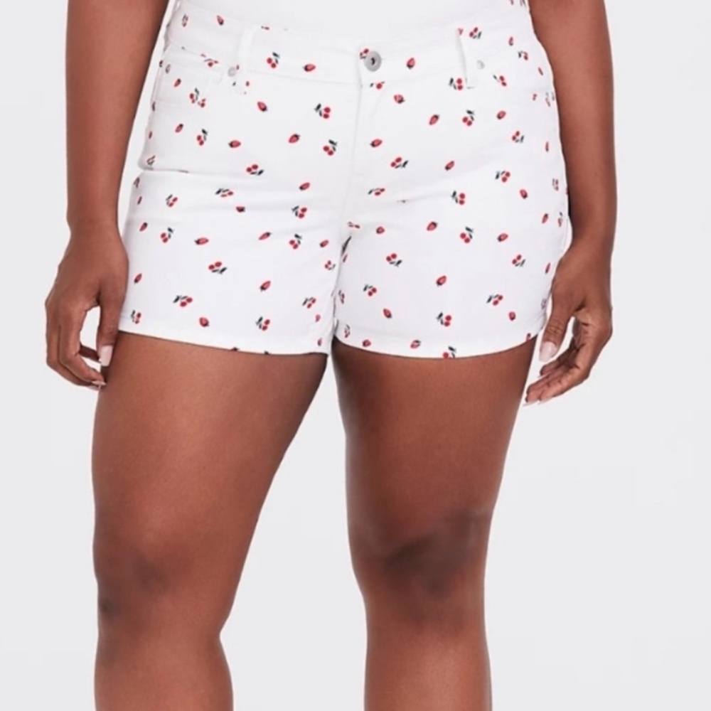 Torrid Cherry Berry Print Shorts